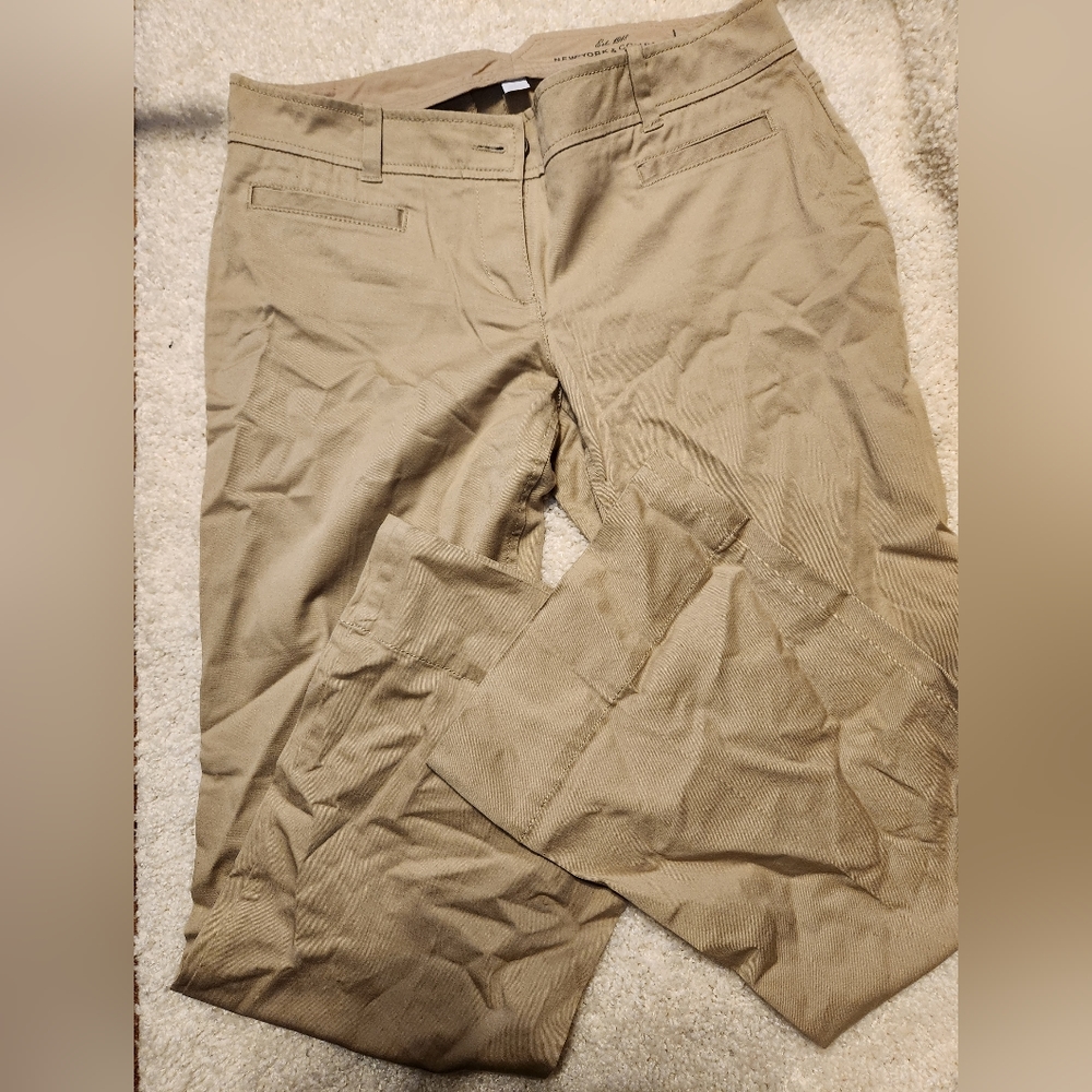 New York & Co Chino pants size 4 Petite